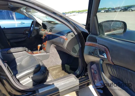 2002 Mercedes-Benz S 500 z USA, uszkodzony, nr VIN WDBNG75JX2A242592